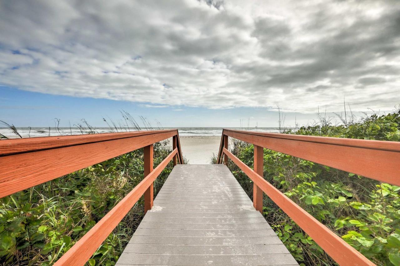 Oceanfront Cocoa Beach Condo With View Walk To Pier Eksteriør billede