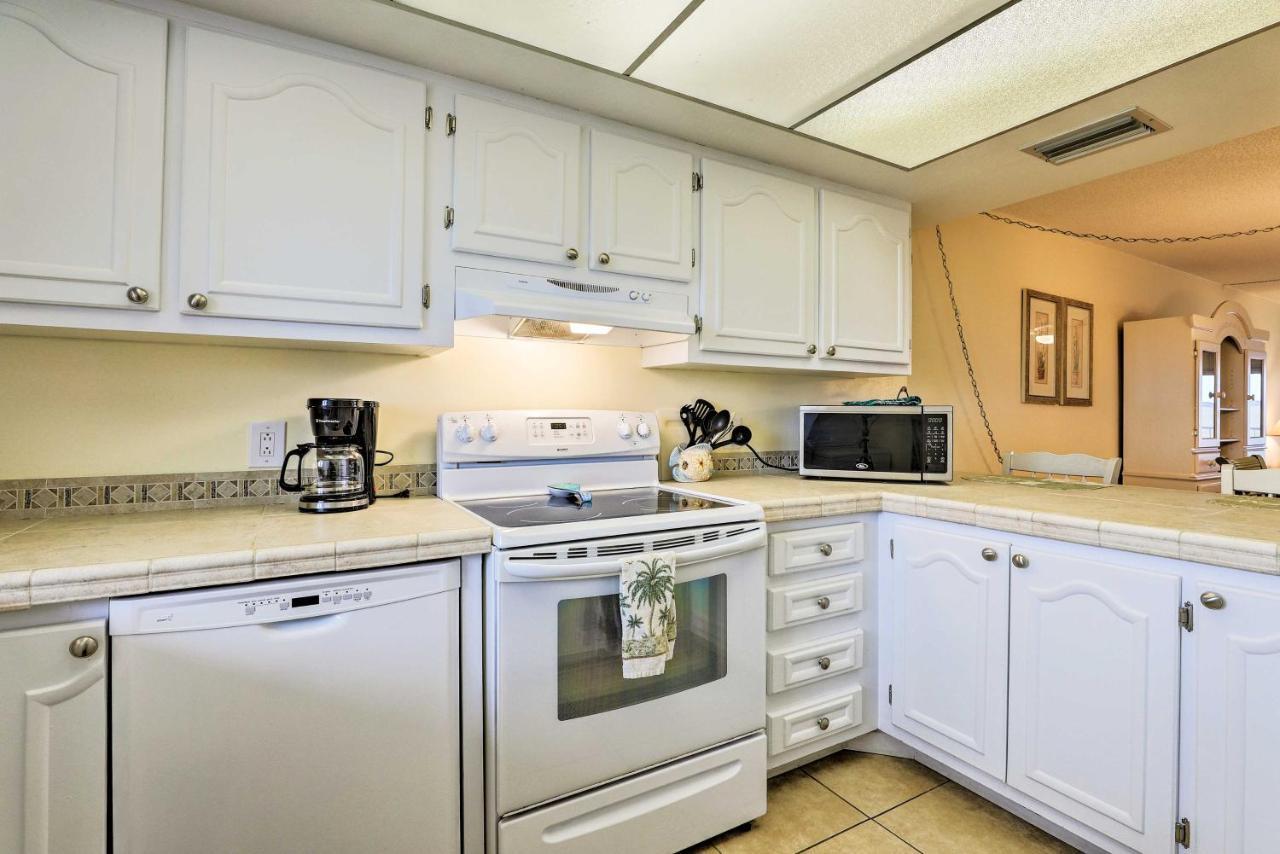 Oceanfront Cocoa Beach Condo With View Walk To Pier Eksteriør billede
